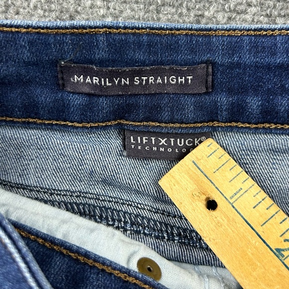 NYDJ Marilyn Straight Jeans Size 8 Denim Lift Tuck Technology - Picture 5 of 7